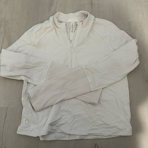 VERY RARE!!! LULULEMON WHITE HALF ZIP RIBBED SLEEVE TOP SIZE 6